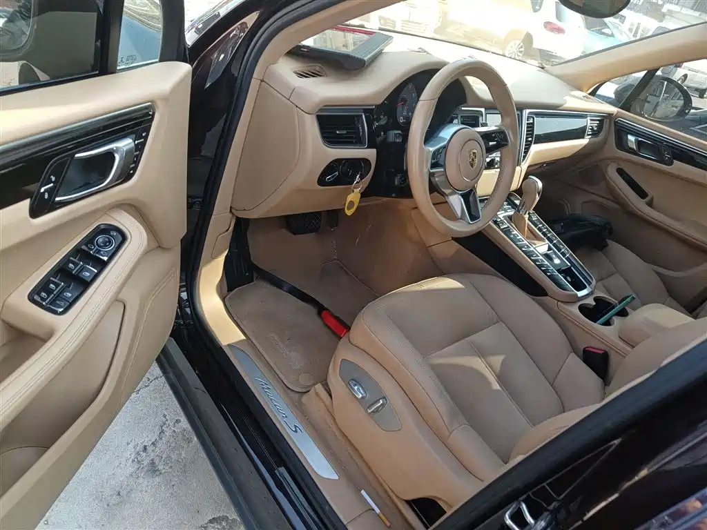 Porsche Macan 2016 Macan S 3.0T фото 12