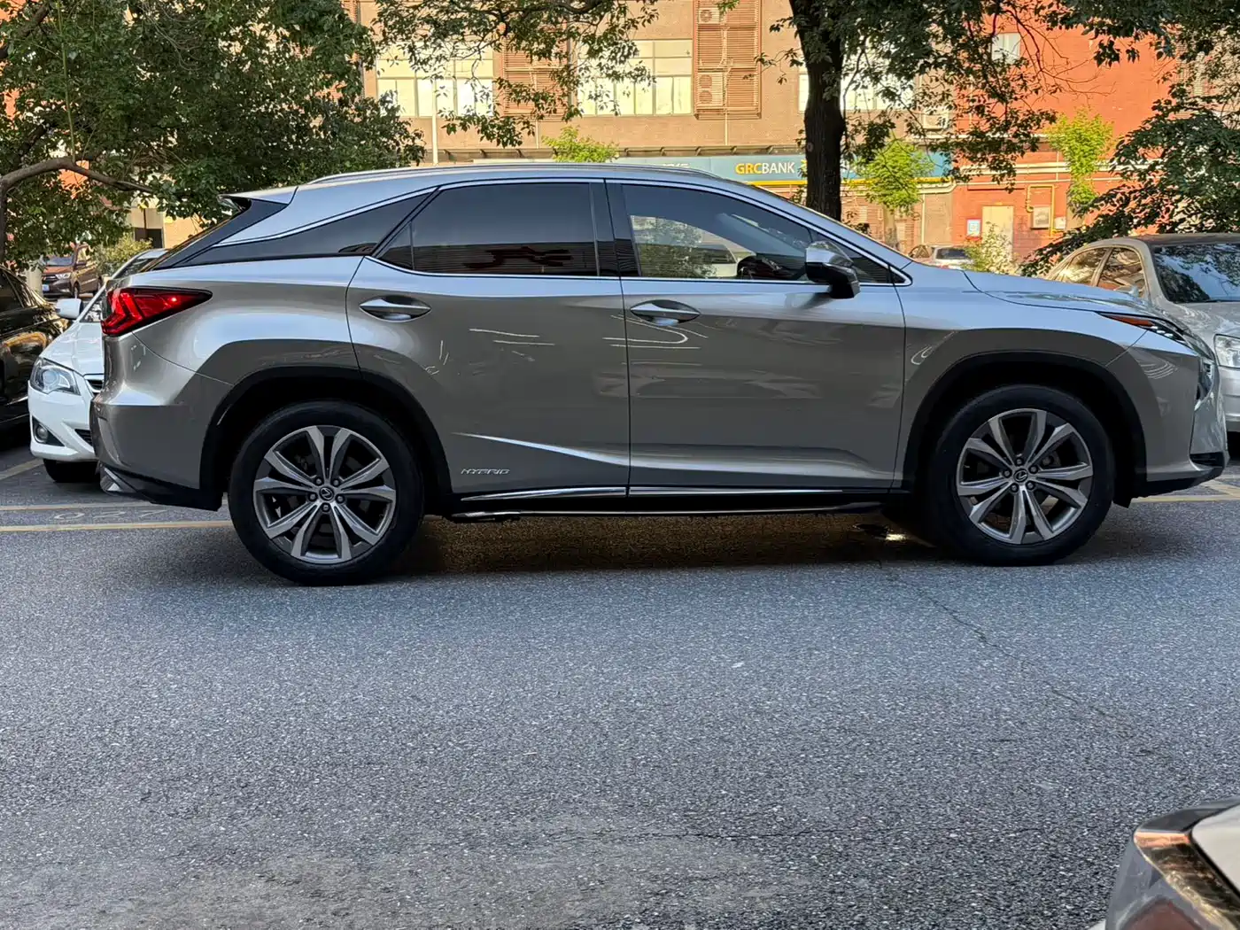 Lexus RX 2016 450h 4WD Luxury Edition фото 21