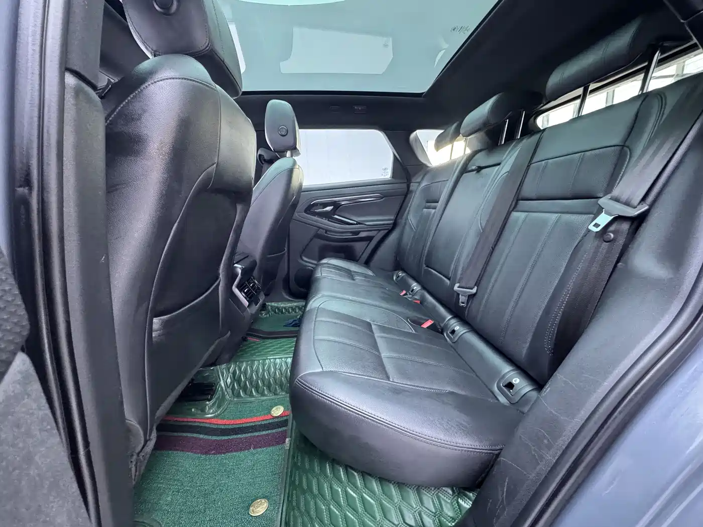 Land Rover Range Rover Evoque 2020 Model 249PS R-DYNAMIC S Gloss Black Sport Edition фото 14