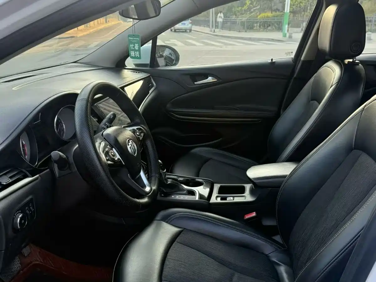 Buick Verano 2015 Sedan 20T Dual-clutch Leading фото 7