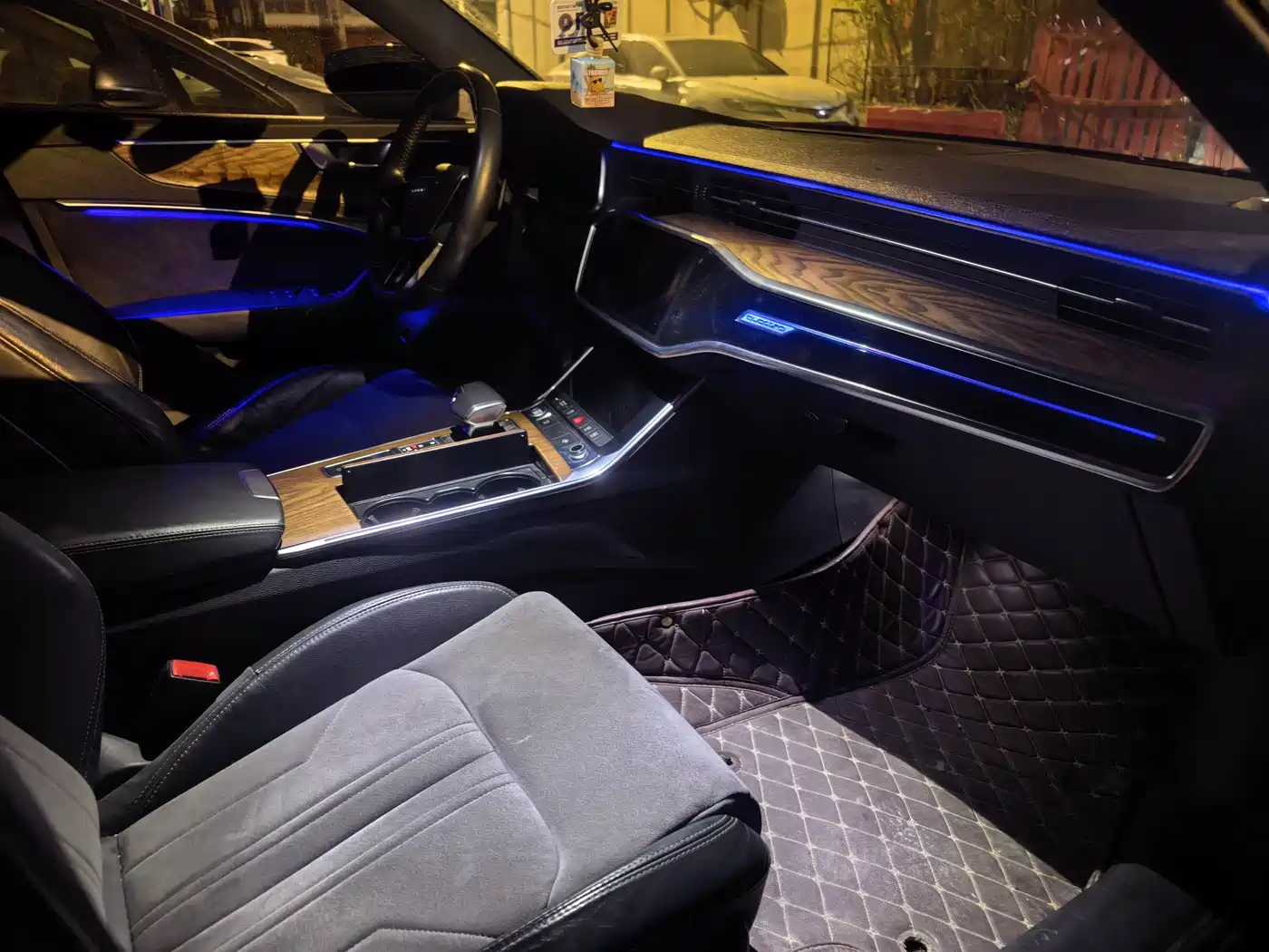 Audi A6L 2019 40 TFSI Luxury Dynamic фото 16