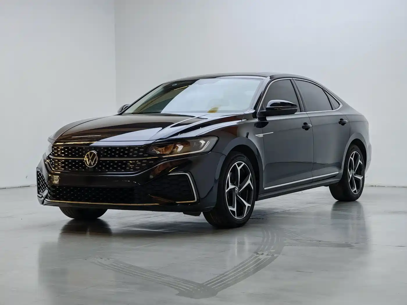 Volkswagen Passat 2024 380TSI Elite Edition