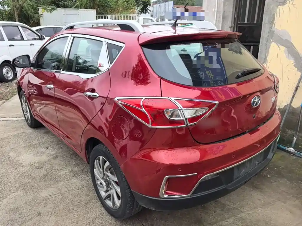 Фото 5 - JAC Refine S2