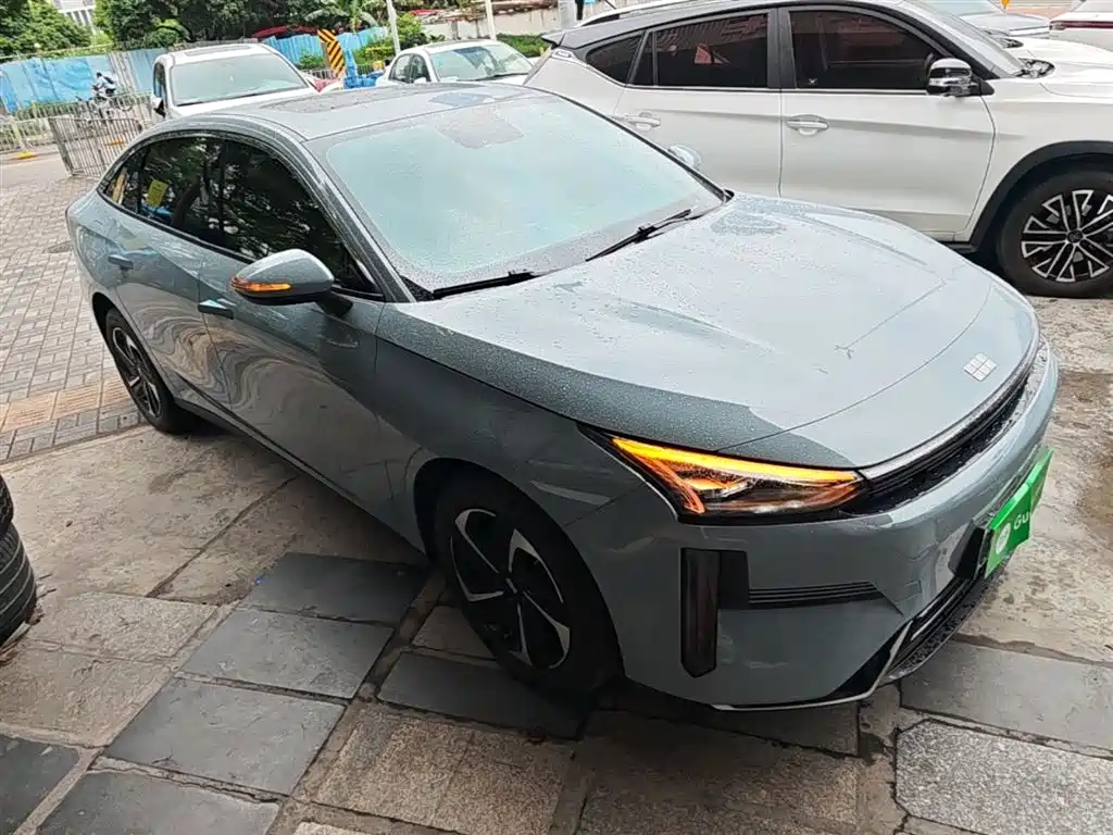 Geely Galaxy Galaxy L6 2023 60km PLUS фото 4