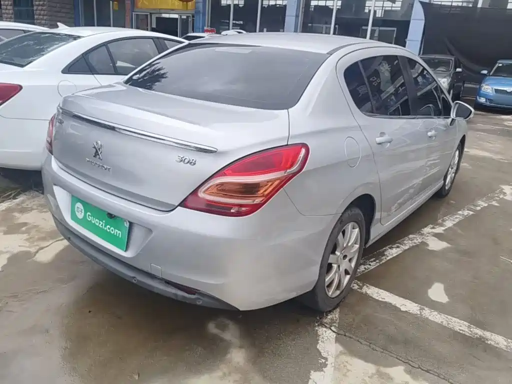 Peugeot 308 2014 2013 Model 1.6L Automatic Superior Style