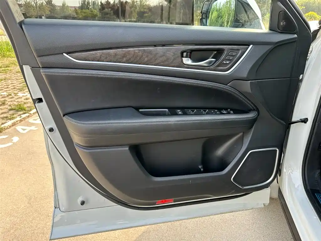 HONDA UR-V
