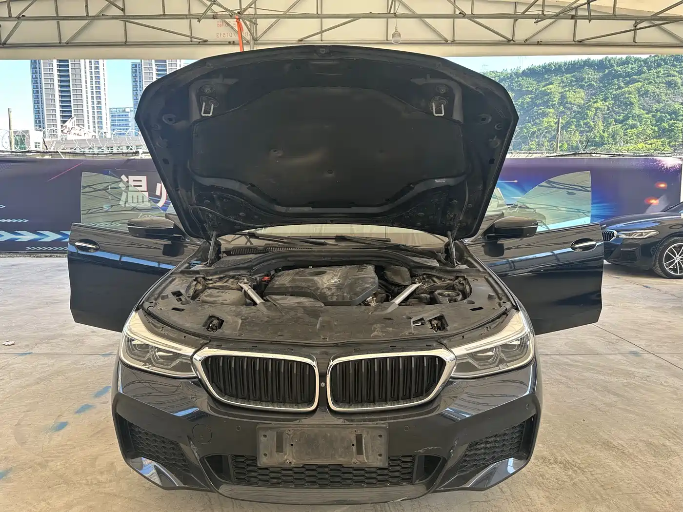 BMW 6 Series GT 2018 630i Luxury Design Package фото 10