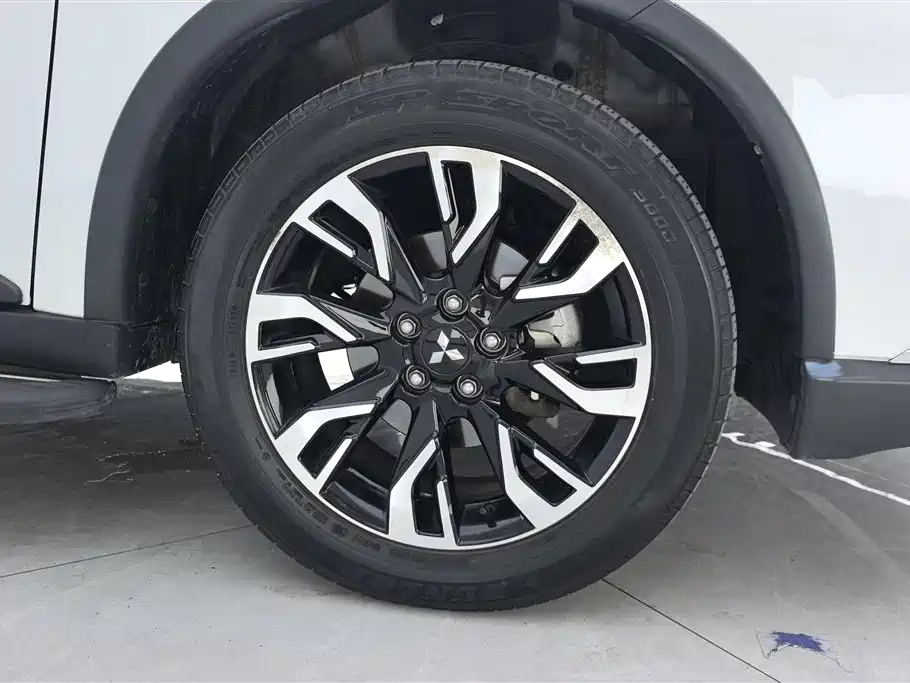 Mitsubishi Outlander 2019 2.0L 2WD Enjoy Edition 5-seater China V фото 6