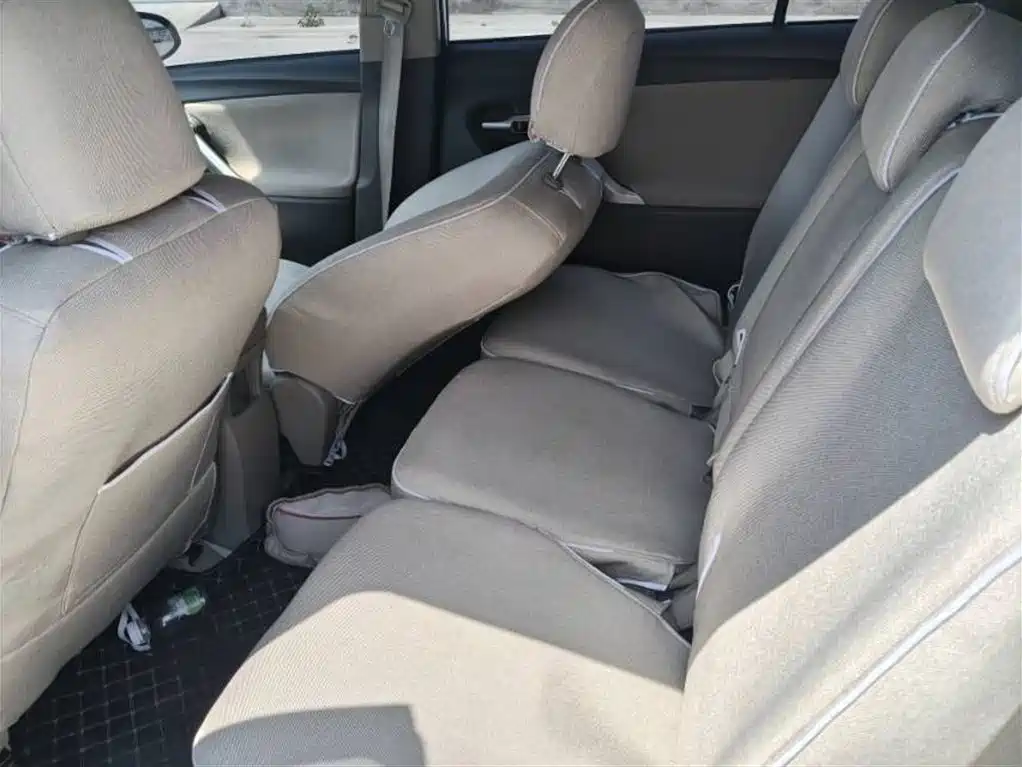 Toyota E'Z 2015 180E CVT Crossover Edition фото 5