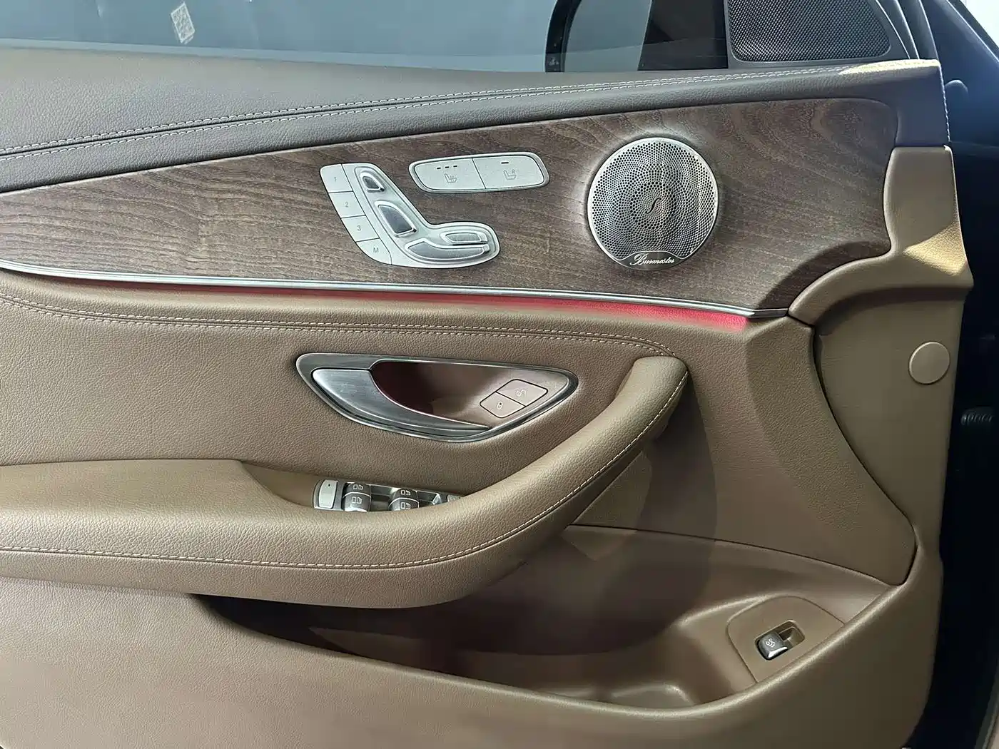 Mercedes-Benz E-Class 2022 Facelift III E 300 L Luxury фото 12