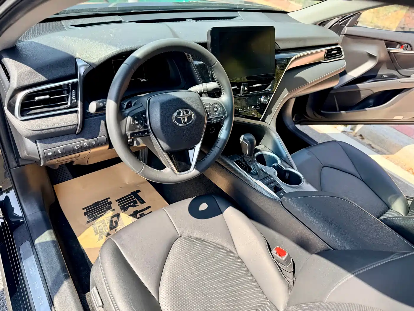 TOYOTA CAMRY