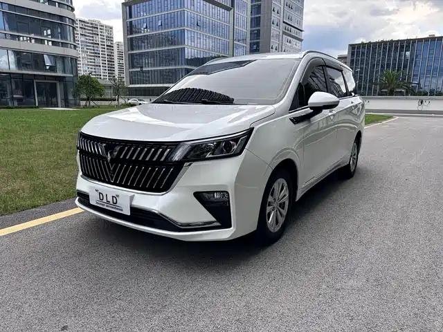  Wuling Motors Wuling Jiachen 2022 1.5T CVT Smart Luxury