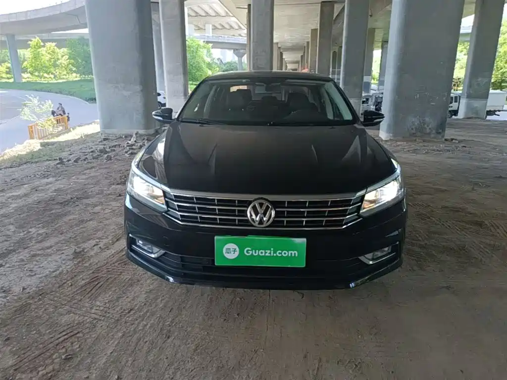 Volkswagen Passat 2017 330TSI DSG Prestige фото 3