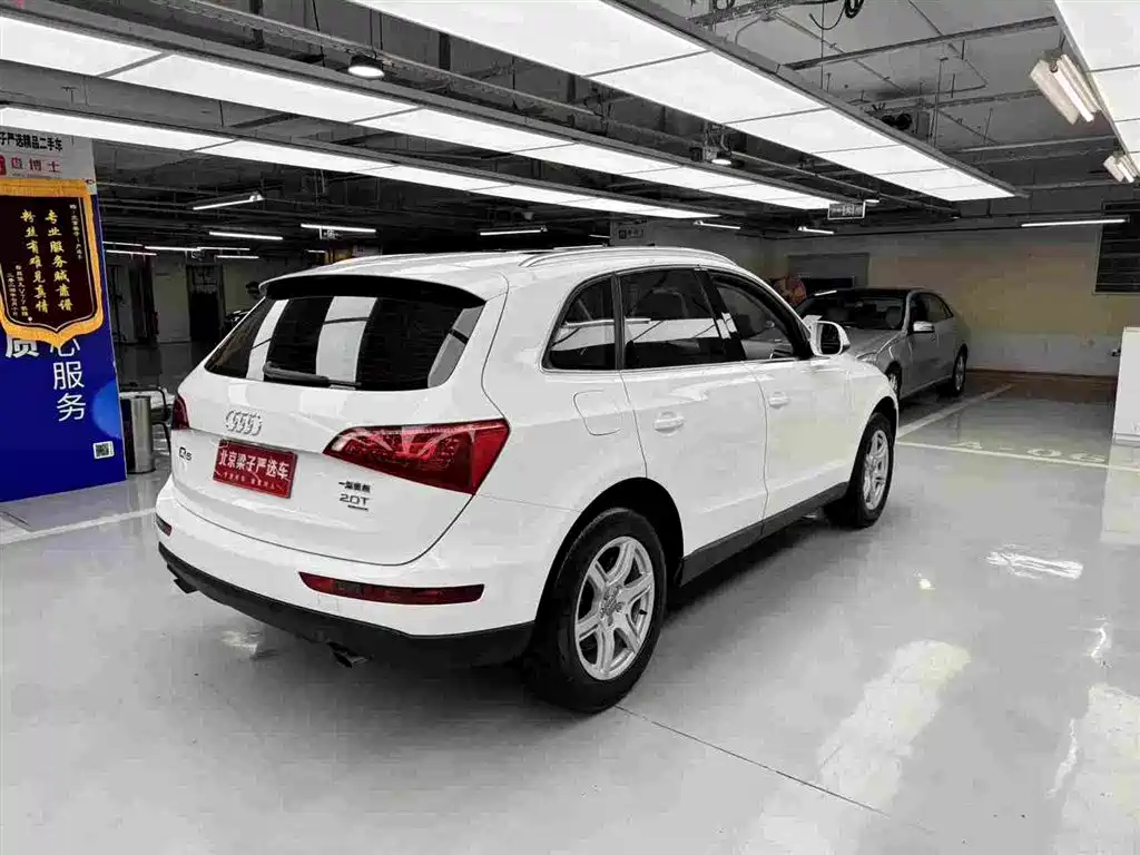 Audi Q5 2012 2.0TFSI Technology фото 11