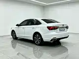 Фото 8 - Roewe i6