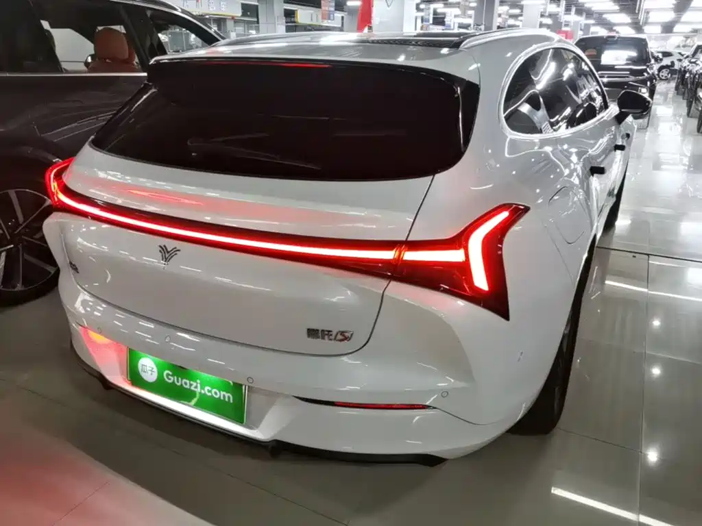 Nezha Auto Nezha S Shooting Brake 2025 2024 Model Range Extender 300 Standard
