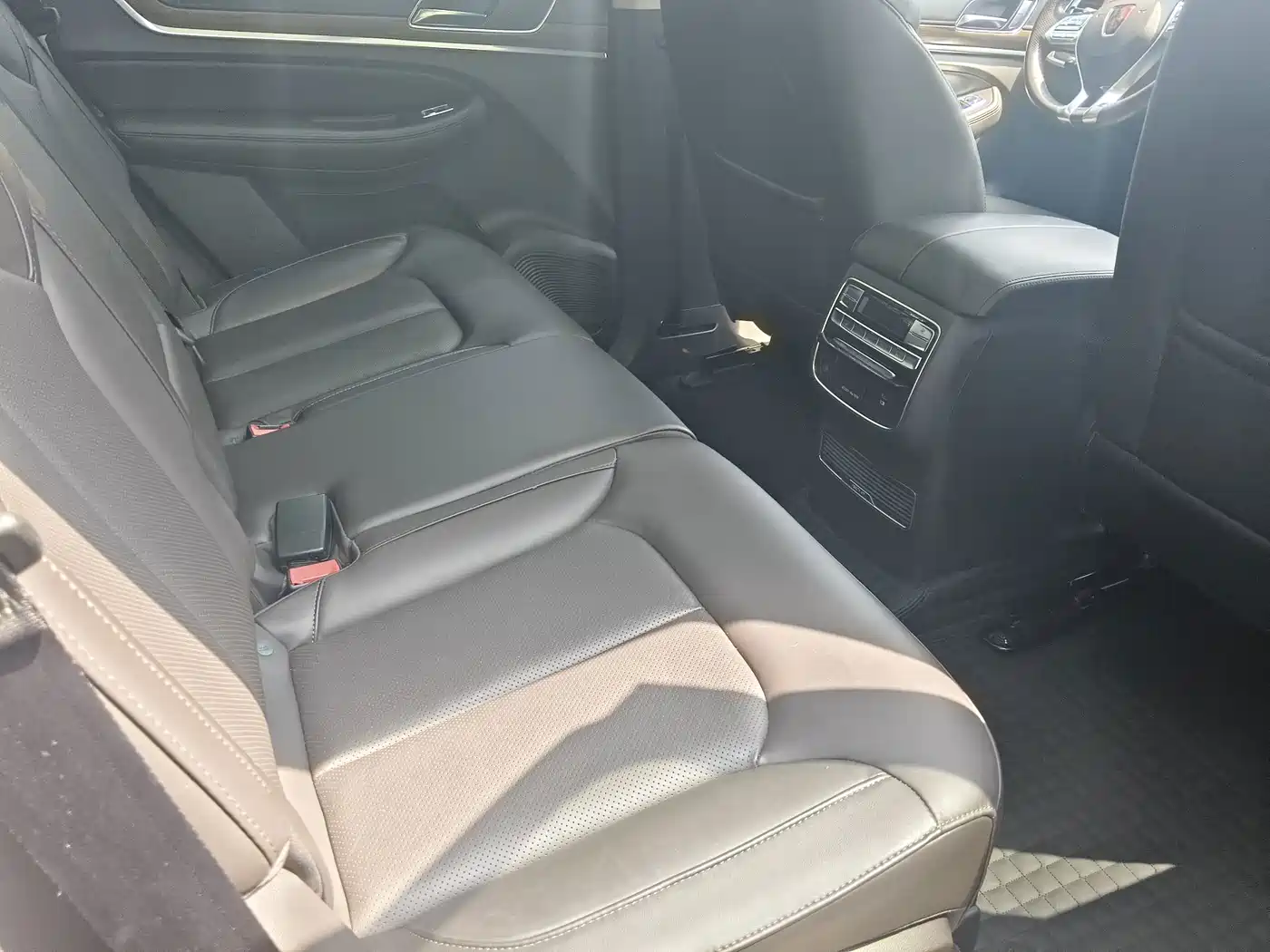 Roewe RX8 2018 2018 30T Intelligent Internet 4WD Supreme Edition