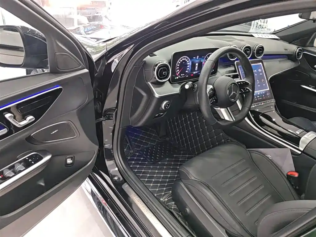 Mercedes-Benz C-Class 2023 Facelift C 200 L Sport Edition фото 16