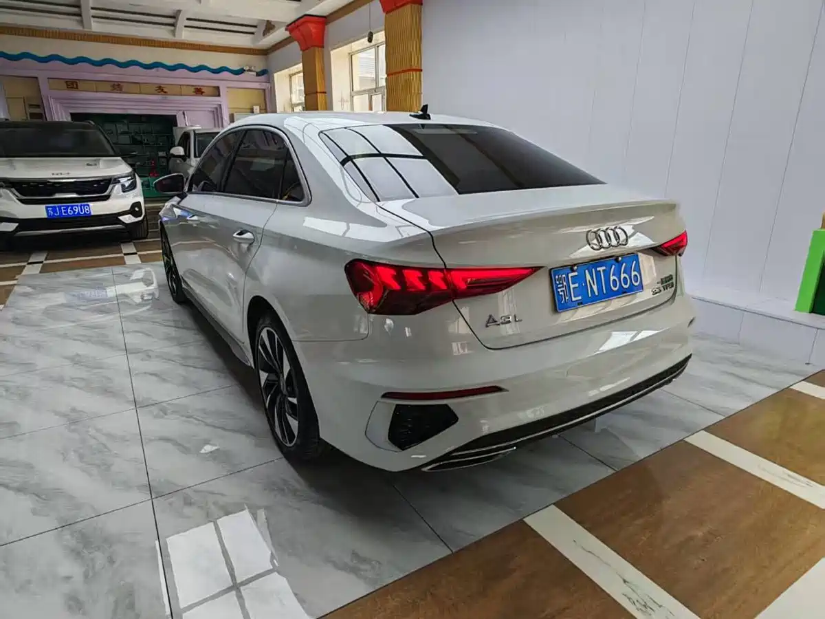Audi A3 2022 A3L Limousine 35 TFSI Style Elegance фото 7
