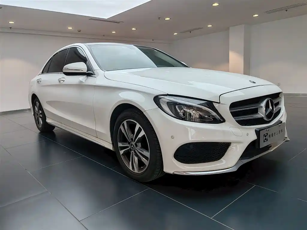 Mercedes-Benz C-Class 2017 C 200 L Sport фото 2