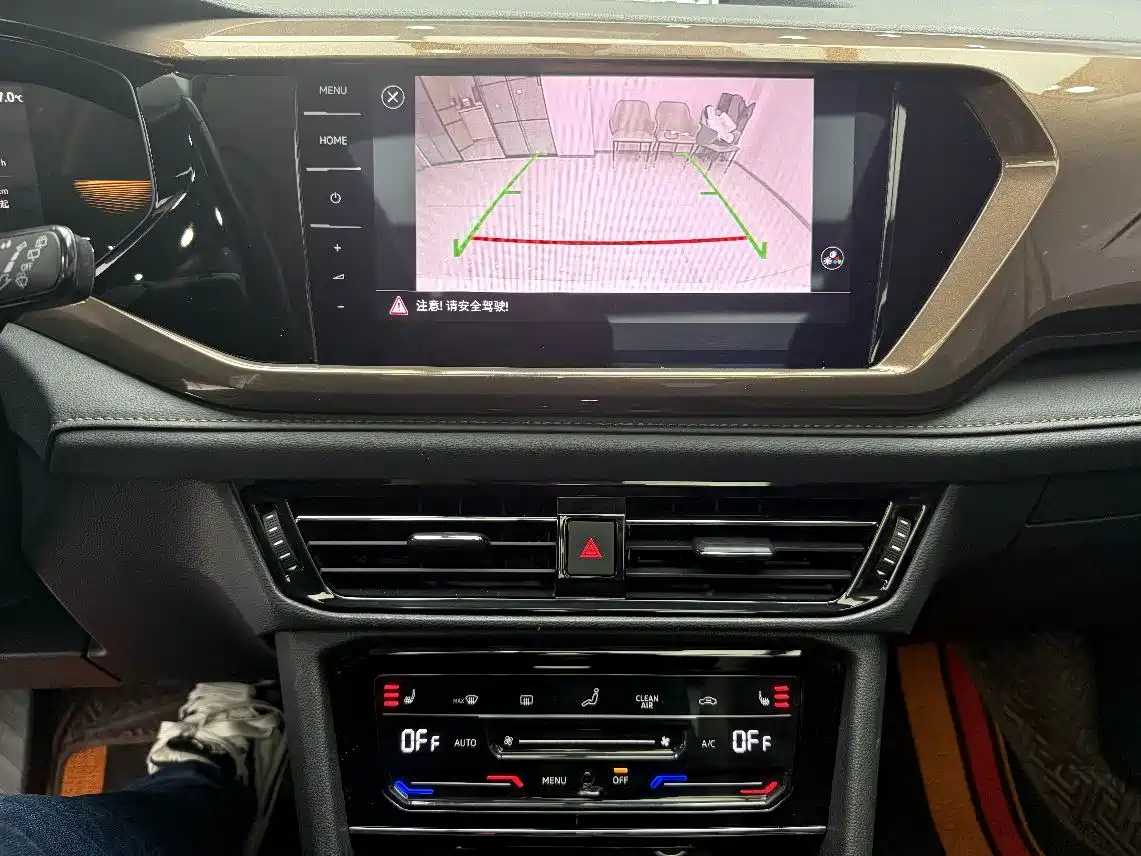Volkswagen Tharu 2022 280TSI FWD Luxury Edition фото 11
