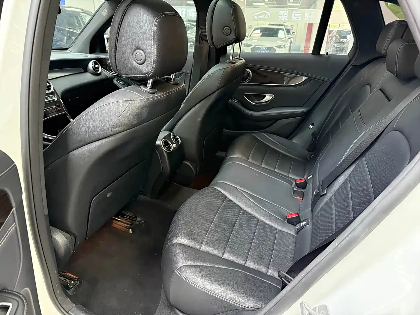 Mercedes-Benz GLC 2017 GLC 260 4MATIC Dynamic фото 10