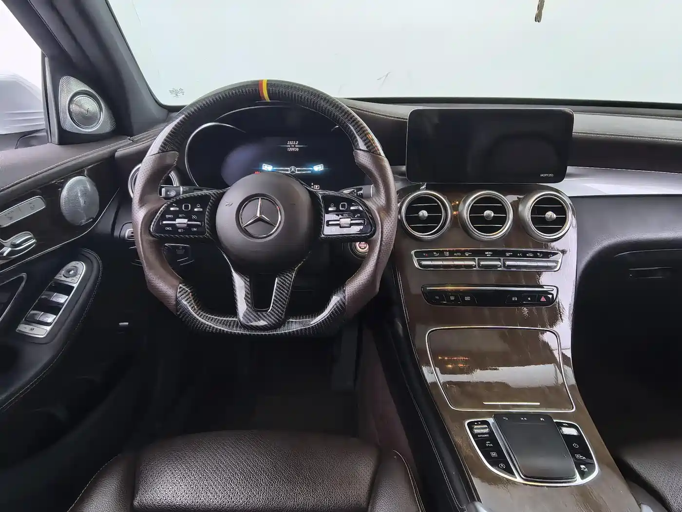 Mercedes-Benz GLC 2020 GLC 300 L 4MATIC Dynamic фото 9