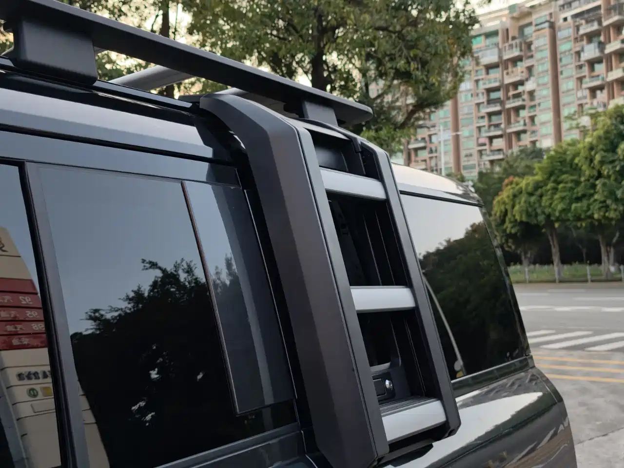 Land Rover Defender 2023 130 3.0T P400 X фото 11