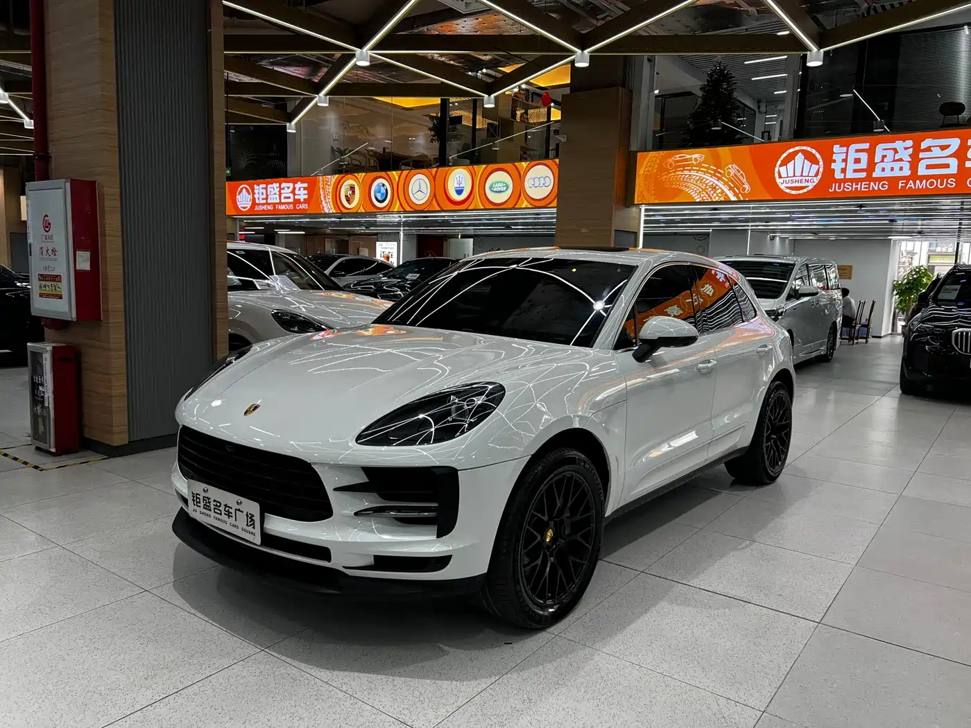 Porsche Macan 2018 Macan S 3.0T фото 2