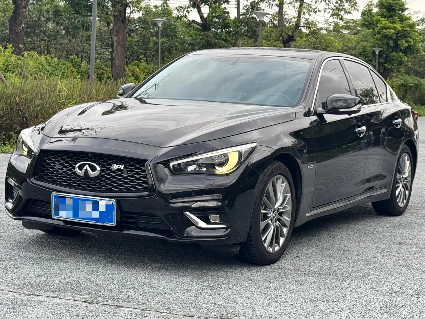 Infiniti Q50L
