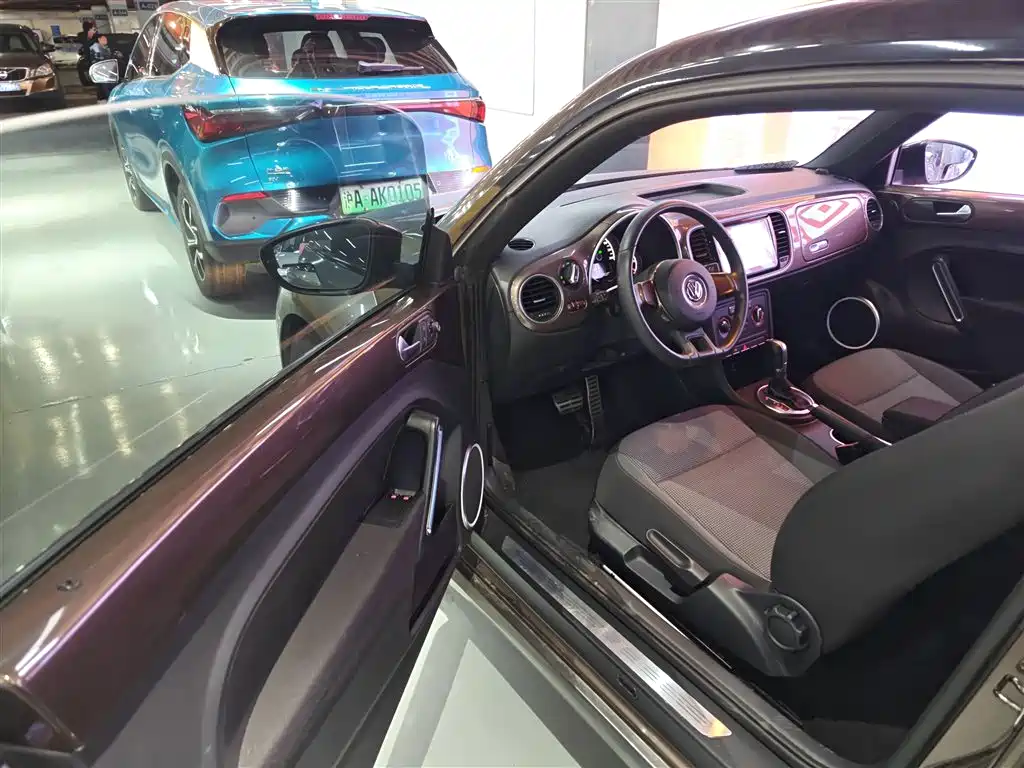 Volkswagen Beetle 2015 180TSI фото 12