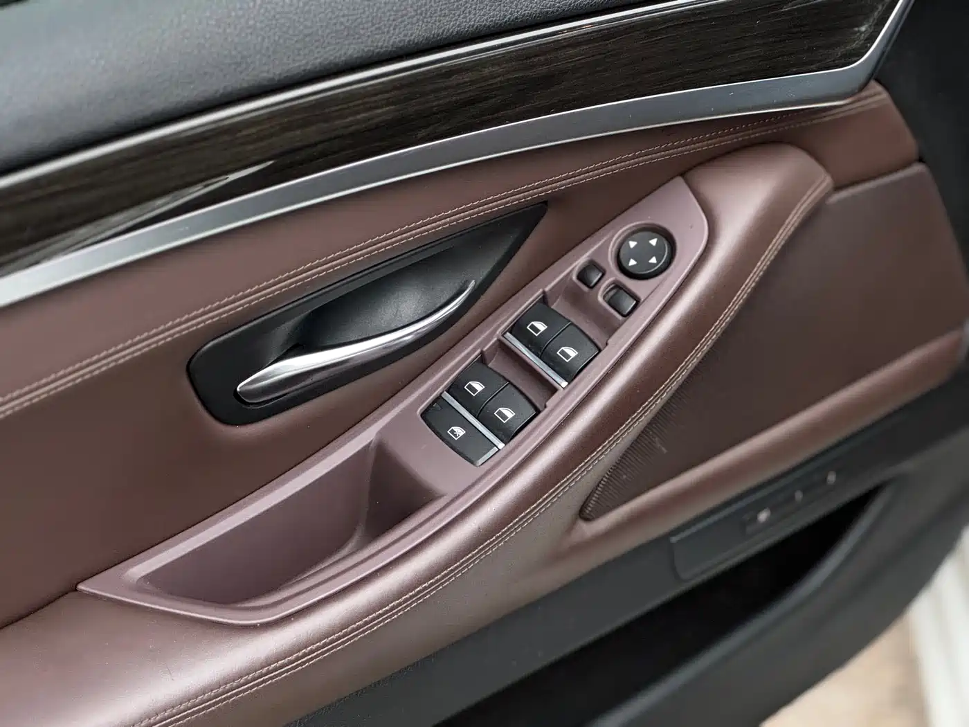 BMW 5 Series 2014 525Li Luxury Design Package фото 11
