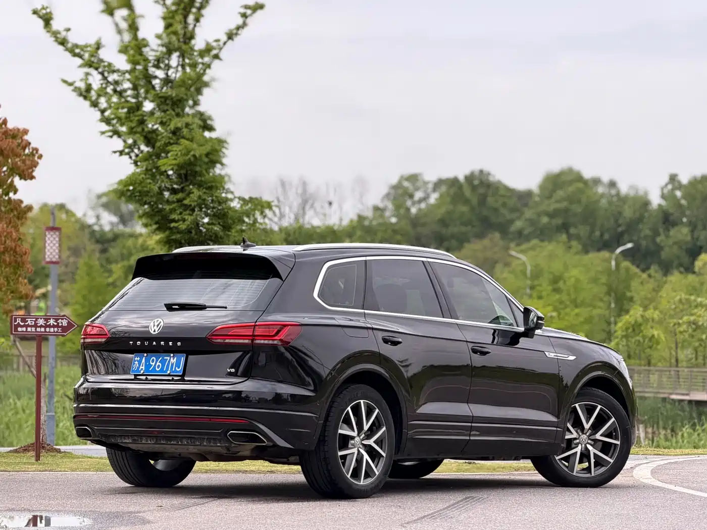 Volkswagen Touareg 2019 3.0TSI Sharp Edge Edition China VI фото 15