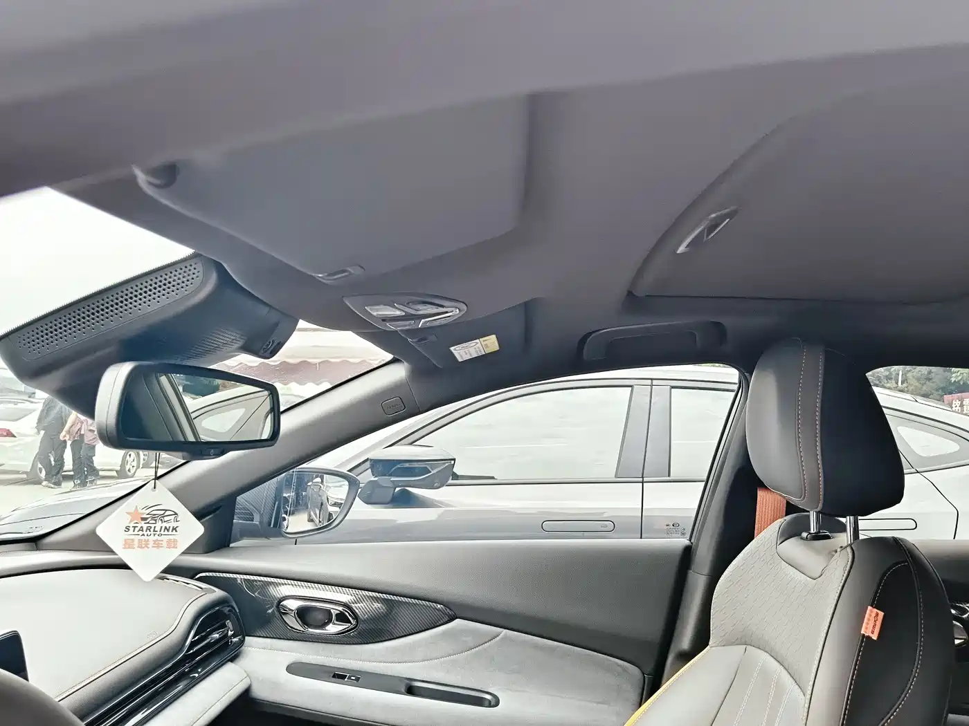 GAC Trumpchi Trumpchi Emkoo 2022 270T DCT J16 R-style Track Edition фото 13