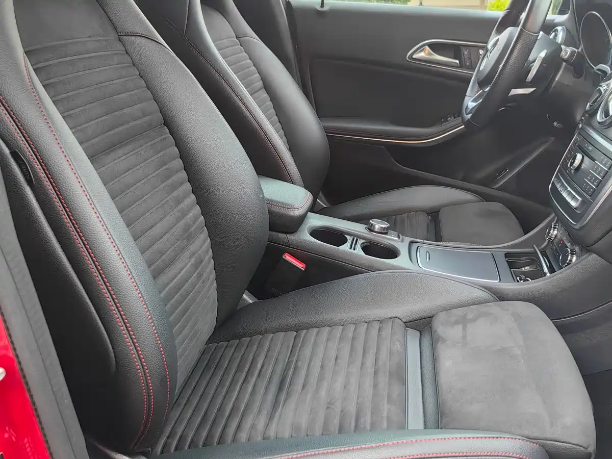 Mercedes-Benz CLA (Import) 2017 CLA 220 4MATIC фото 19