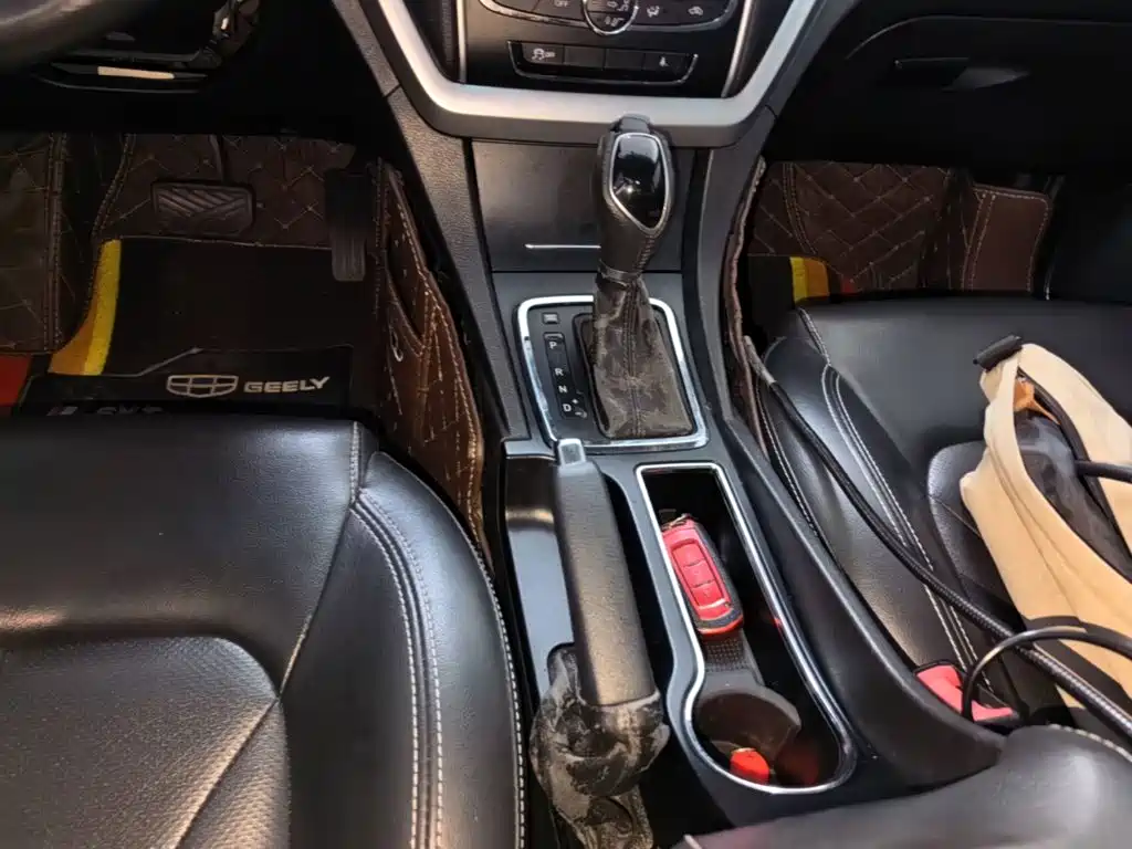 Geely Emgrand 2015 2016 Sedan 1.3T CVT Up Version