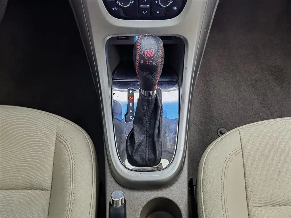 Buick Excelle 2013 GT 1.6L Automatic Fashion Edition фото 13