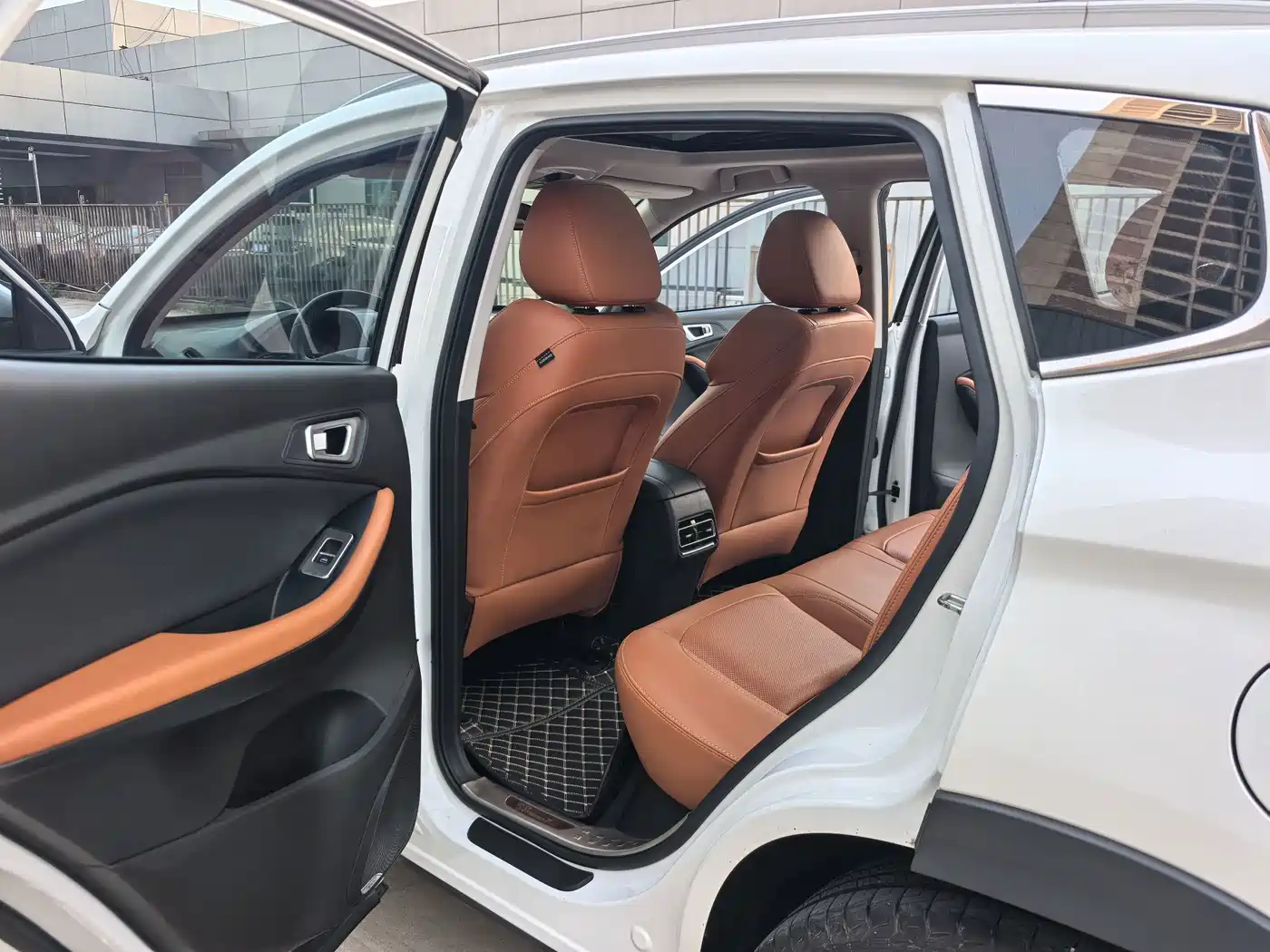 Chery Tiggo 7 2016 2016 2.0L CVT Bright Edition