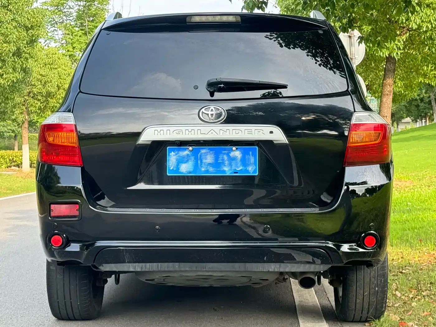 Photo 5 - Toyota Highlander