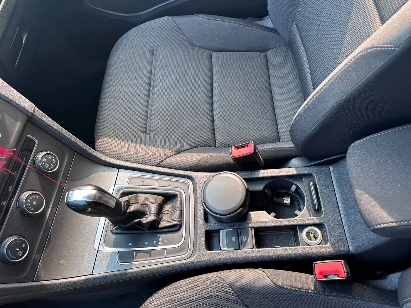 Volkswagen Golf 2016 230TSI Automatic Comfort фото 10