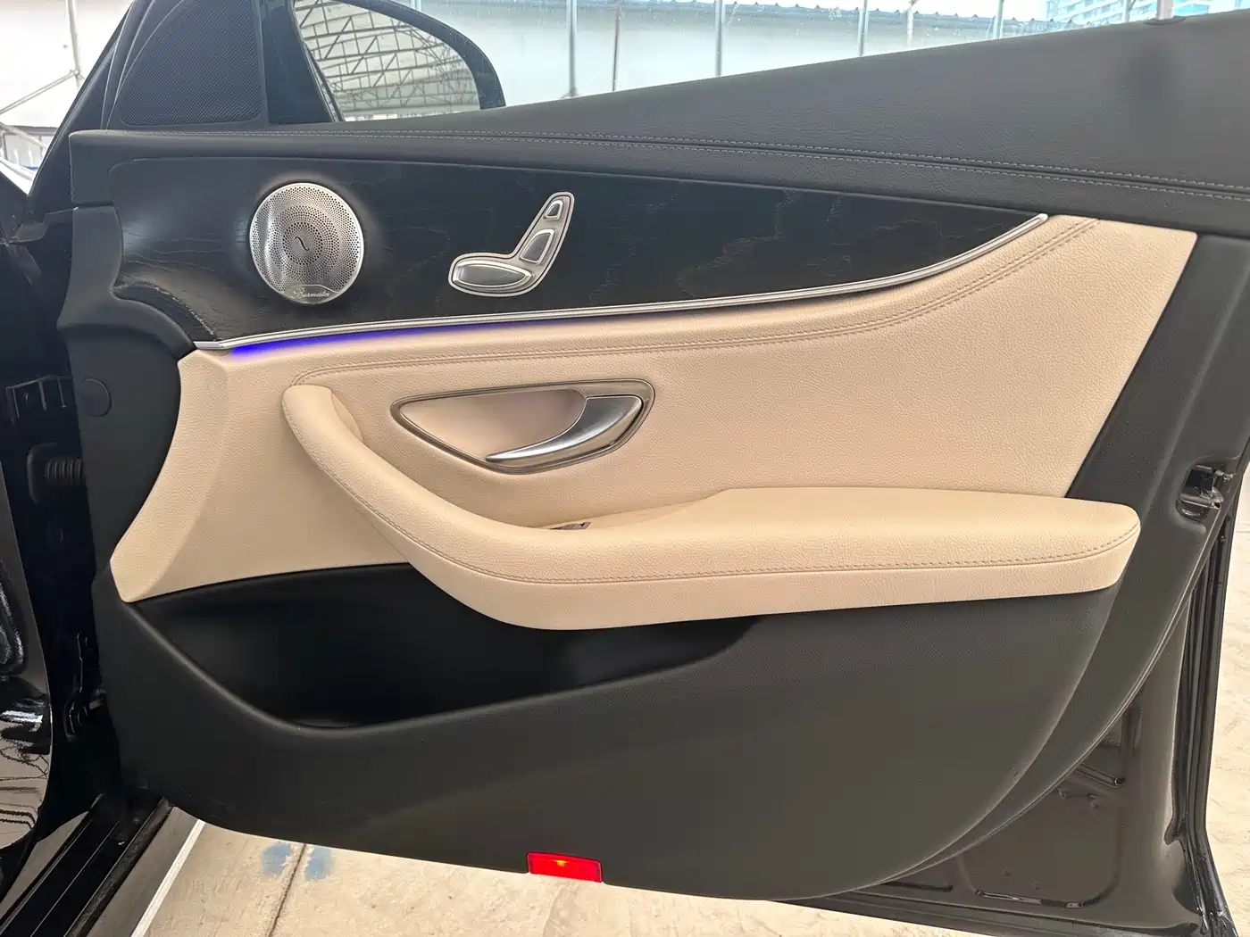 Mercedes-Benz E-Class 2016 E 200 L Sport Type фото 23