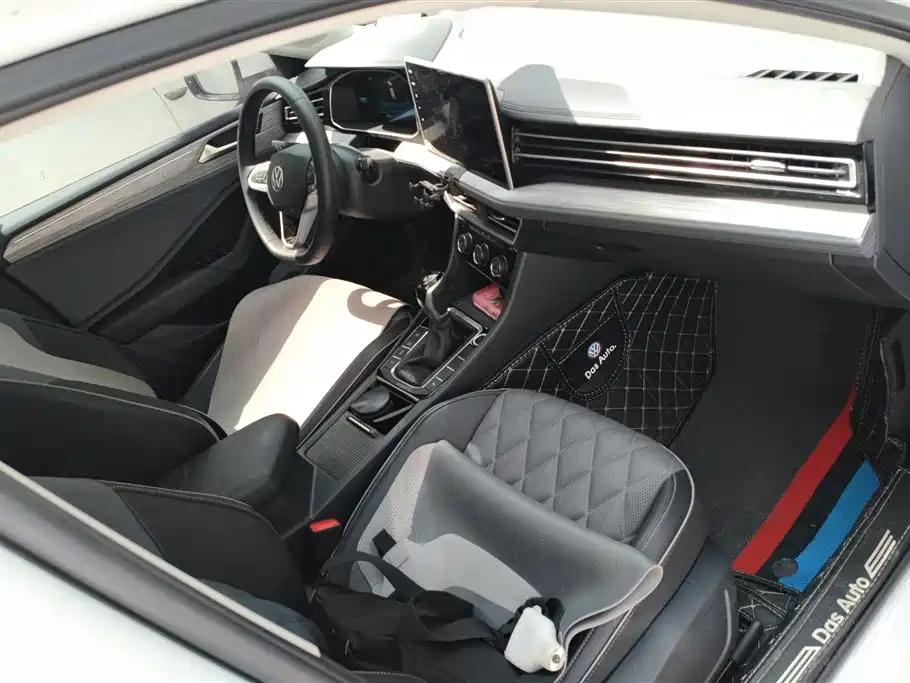 Volkswagen Sagitar 2023 300TSI DSG Surpassing Edition фото 8