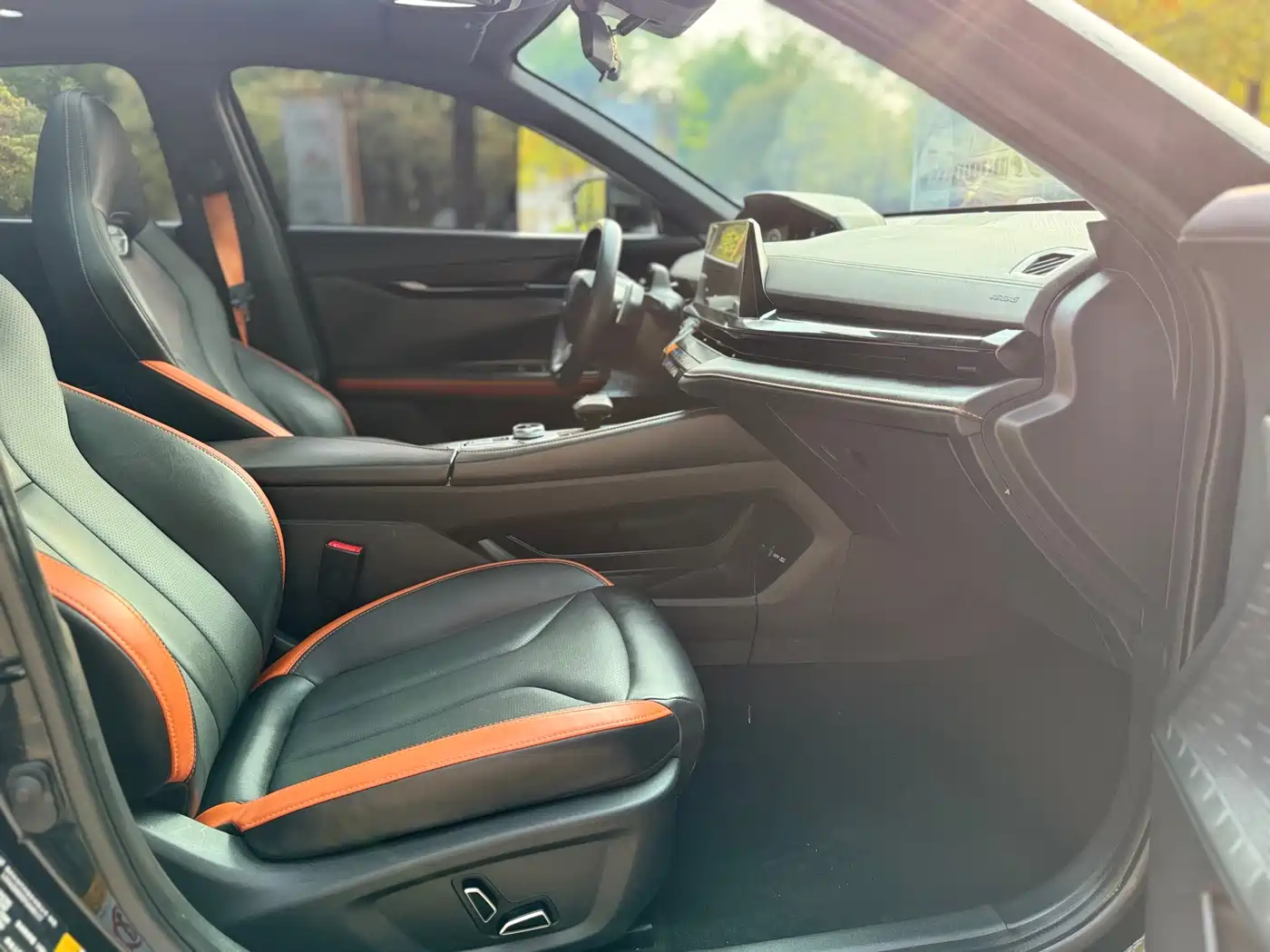 CHANGAN UNI-V