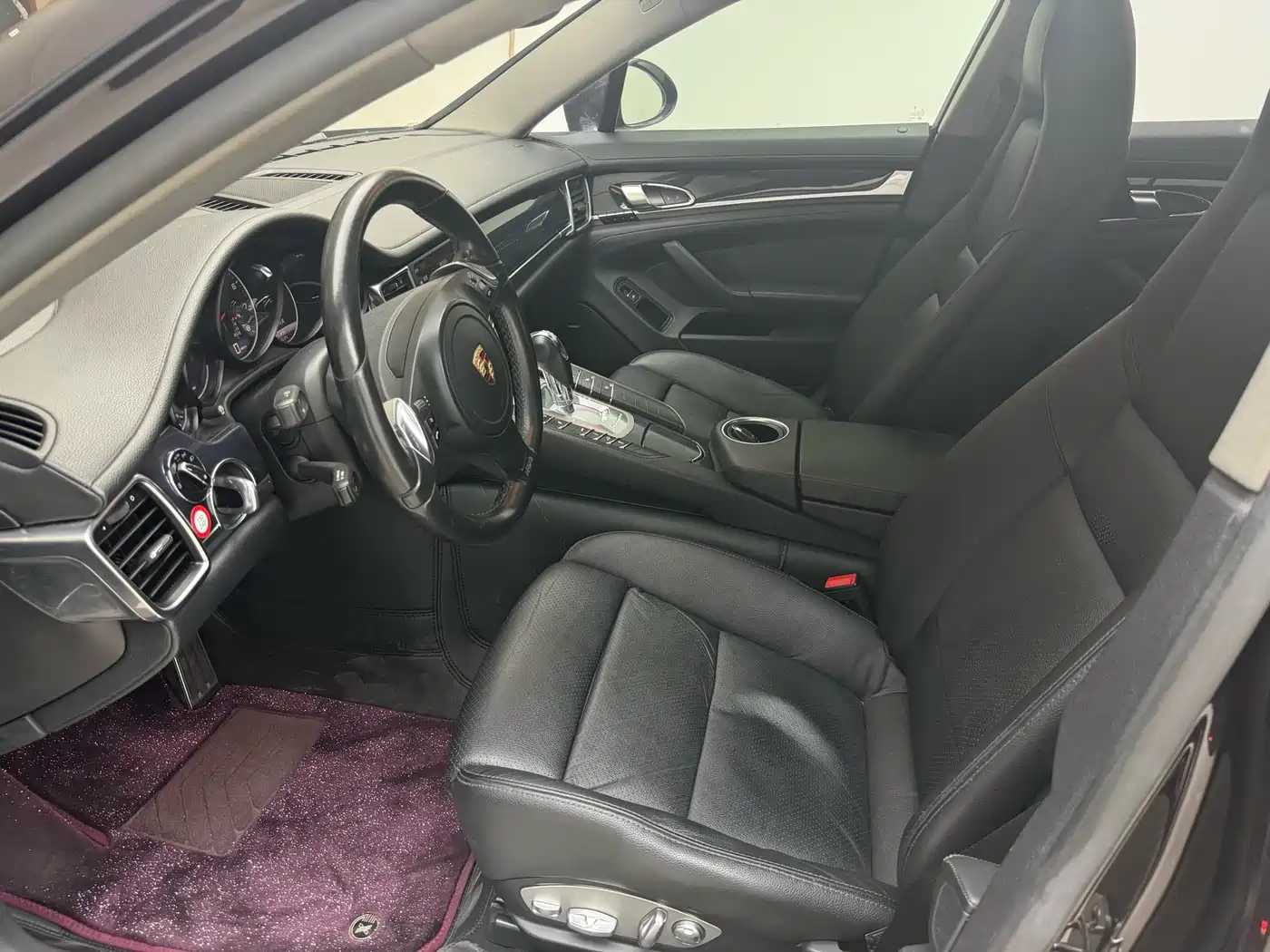 Porsche Panamera 2014 Panamera 3.0T фото 8
