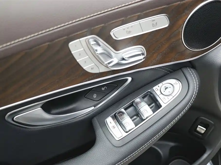 Mercedes-Benz GLC 2020 Facelift GLC 300 L 4MATIC Dynamic фото 11