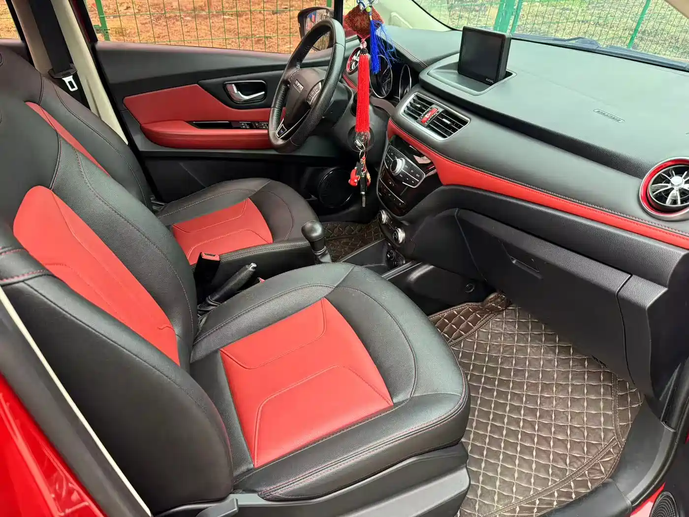 Haval H1 2016 2016 Facelift Blue Label 1.5L AMT Comfort