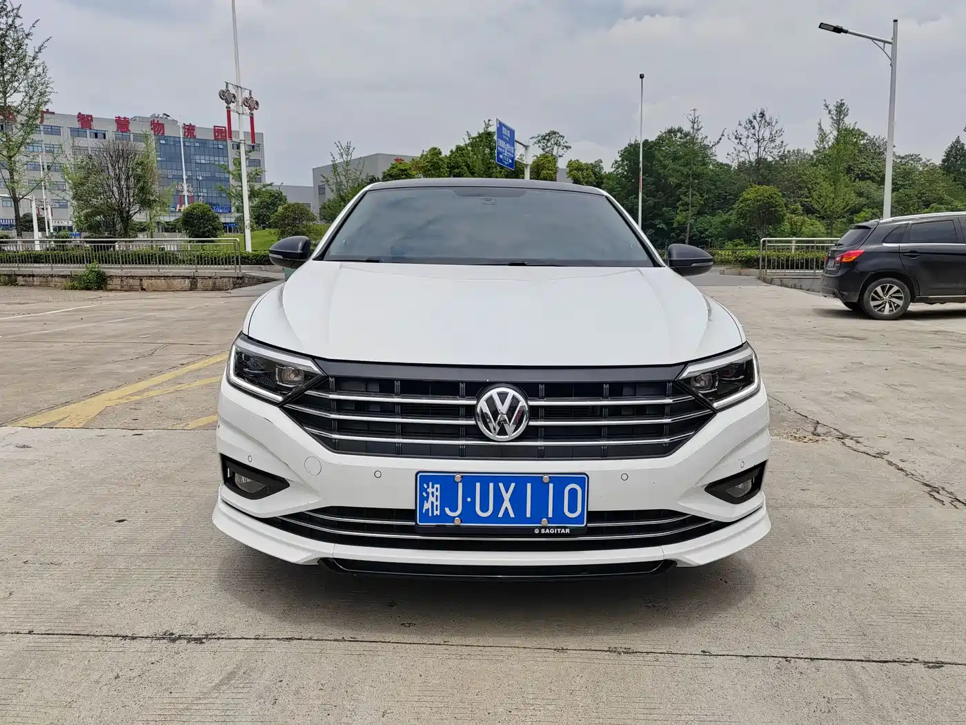 Volkswagen Sagitar 2022 280TSI DSG Surpassing Edition фото 2