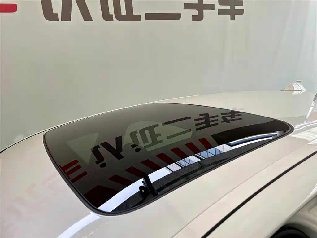 BMW 5 Series 2014 525Li Luxury Design Package фото 14