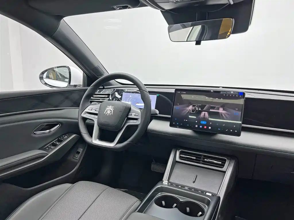 BYD Qin L 2026 Model DM-i 210KM Superior Edition фото 24