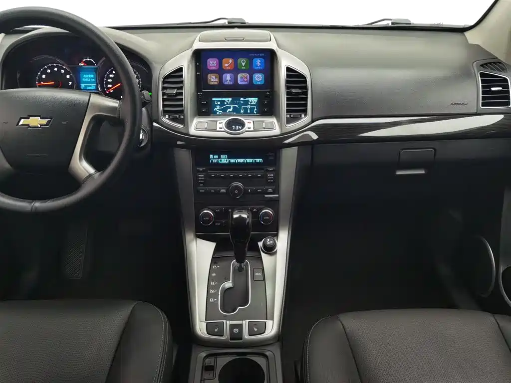 Chevrolet Captiva 2017 2.4L 2WD Luxury Edition 7-Seater фото 12